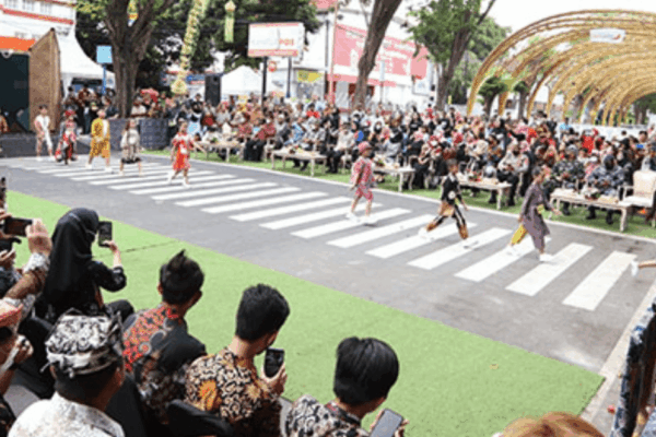 Fashion on Pedestrian Banyuwangi