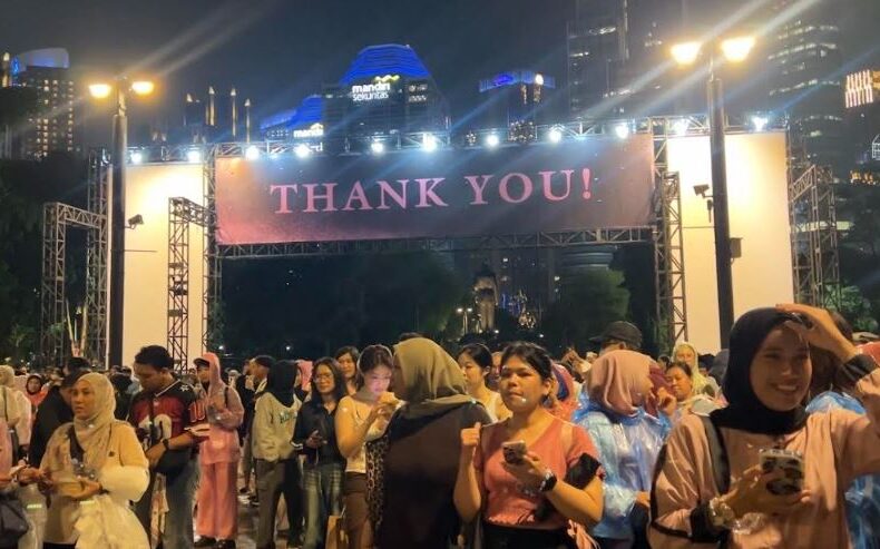 Kalah War Tiket BLACKPINK? Ini Curhat BLINK Nonton dari Gerbang GBK