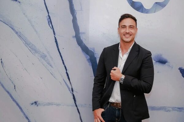 Hotman Paris Sindir Cowok Bokek Usai Isu Hamish Daud Selingkuh