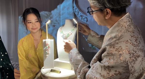 Koleksi Perhiasan Terbaru Clemence Ellery X Didiet Maulana: Pesona Batik Buketan