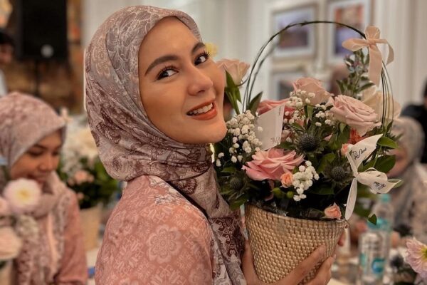 Paula Verhoeven di Pengadilan Agama: Menguak Misteri Kunjungan