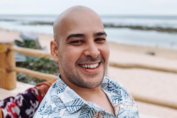 Kisah Riza Shahab: Dari Layar Kaca ke Bisnis di Jember