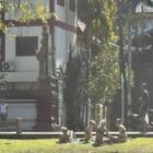 Bule Berjemur Dekat Kuil Thailand: Pelajaran Etiket Wisatawan