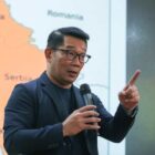 Klarifikasi Ridwan Kamil: Arkana Bukan Anak Biologis Aura Kasih