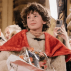 Max Alexander Desainer Termuda