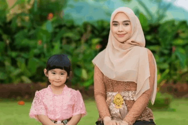 Ria Ricis dan Moana
