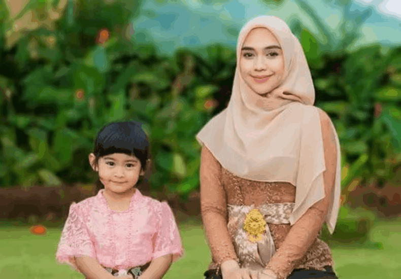 Ria Ricis dan Moana