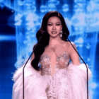 Miss Grand Thailand gigi palsu copot