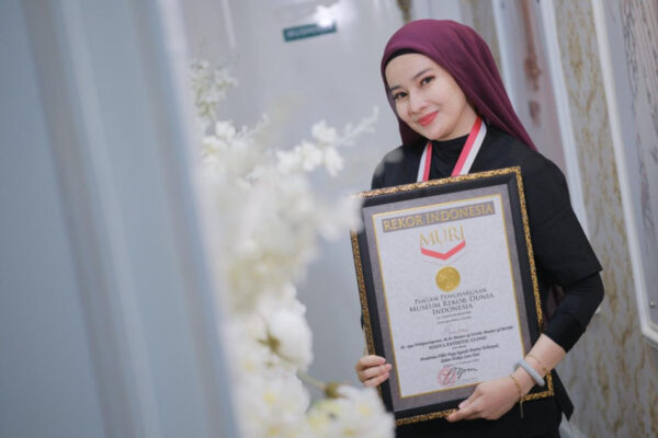 dr. Ayu Widyaningrum Ukir 3 Rekor MURI & Libatkan 3.500 Anak Yatim