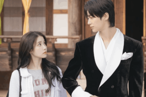 Drakor Monarki Konstitusional Perfect Crown