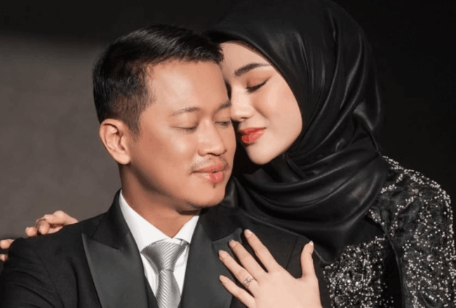 Clara Shinta Gugat Cerai