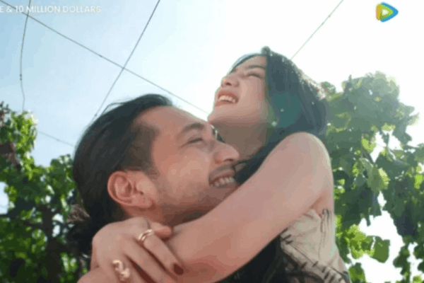 Teaser Love 10 Million Dollars