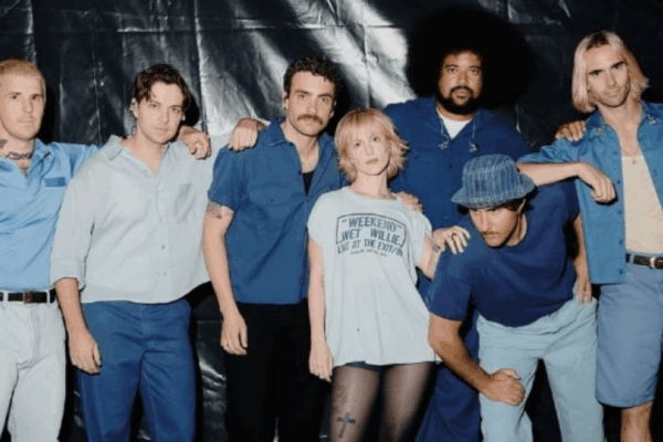 Musisi Dunia Awali Karier Lewat Cover