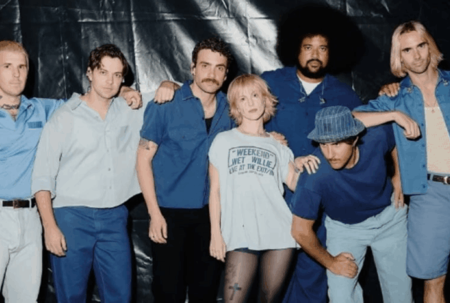 Musisi Dunia Awali Karier Lewat Cover