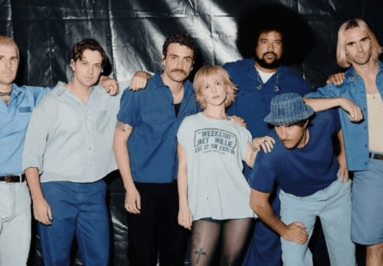 Musisi Dunia Awali Karier Lewat Cover