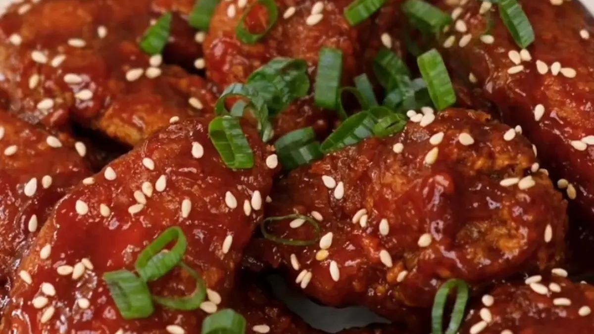 butter fire chicken - ilustrasi berita Resep Butter Fire Chicken, Ayam Pedas Gurih dengan 3 Bahan Saja