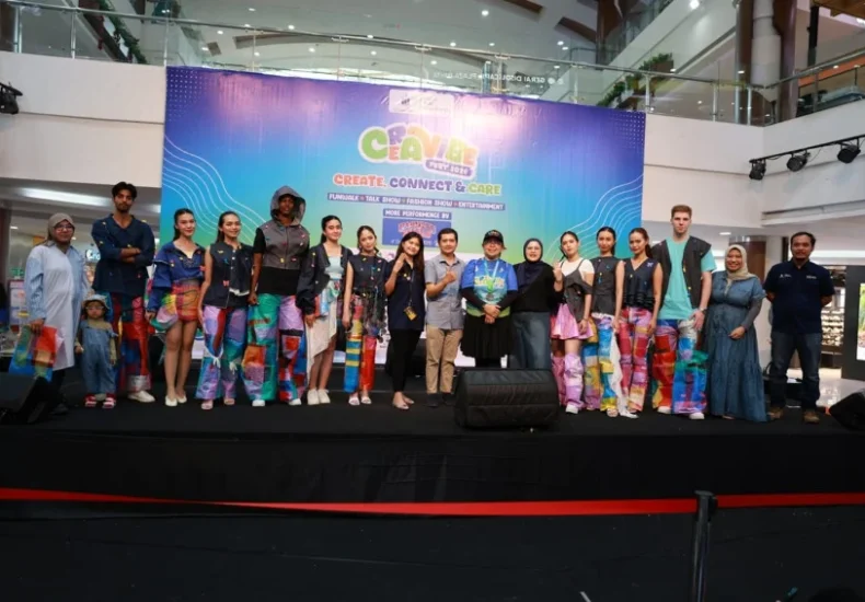 fesyen berkelanjutan - ilustrasi berita Creavibe Fest 2026: Mahasiswa Desain Produk UMB Tampilkan Karya Fesyen…
