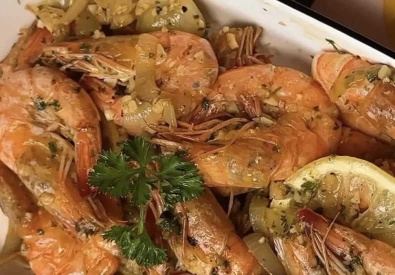 shrimp garlic - ilustrasi berita Resep Shrimp Garlic Lemon Butter: Udang Gurih dengan Aroma Bawang Putih