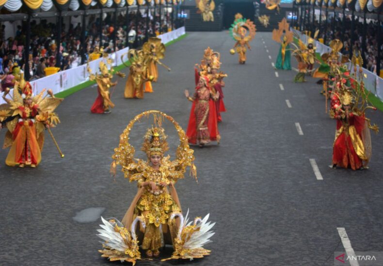 diskon tiket - ilustrasi berita KAI Jember Beri Diskon Tiket 20% untuk Jember Fashion Carnaval 2026