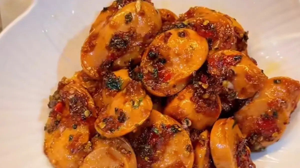 sosis tumis pedas Resep Sosis Tumis Pedas ala Thailand (Thai Chili Sausages)… sosis tumis pedas - ilustrasi berita Resep Sosis Tumis Pedas ala Thailand (Thai Chili Sausages) yang Bikin Nagih