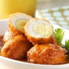 telur bumbu bali - ilustrasi berita Resep Telur Bumbu Bali Enak: Bumbu Meresap dan Mudah Dibuat