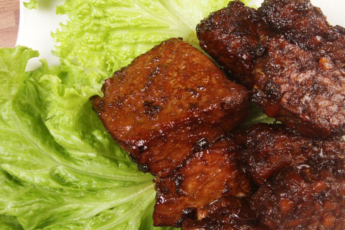 tempe bacem Resep Tempe Bacem Manis dan Gurih, Tambahkan Air Kelapa dan Gula… tempe bacem - ilustrasi berita Resep Tempe Bacem Manis dan Gurih, Tambahkan Air Kelapa dan Gula Merah