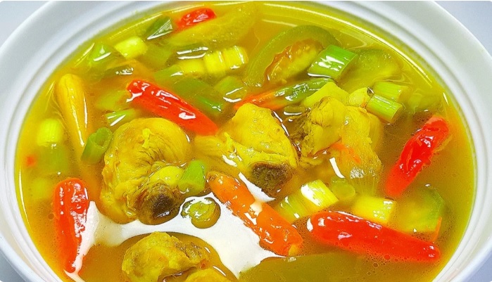 asem-asem ayam - ilustrasi berita Asem-asem Ayam Bening yang Segar dan Gurih