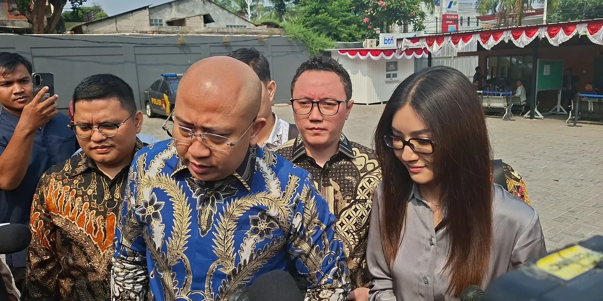 kuasa hukum sarwendah - ilustrasi berita Kuasa Hukum Sarwendah Sesalkan Kebocoran Privasi terkait Chat yang…