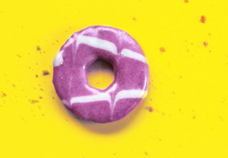 kuliner ube bekasi - ilustrasi berita 5 Kuliner Ube Bekasi: Donat, Roti, Dessert hingga Crepes