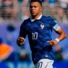 mbappe ester exposito - ilustrasi berita Mbappe Ester Exposito: Foto Liburan yang Mengonfirmasi Hubungan