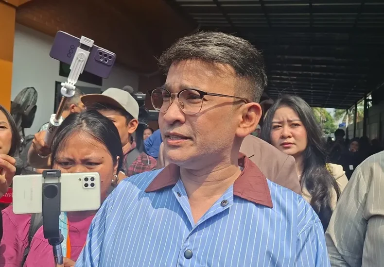 ruben onsu - ilustrasi berita Ruben Onsu Absen di Sidang Mediasi, Kuasa Hukum Ungkap Jadwal Bentrok