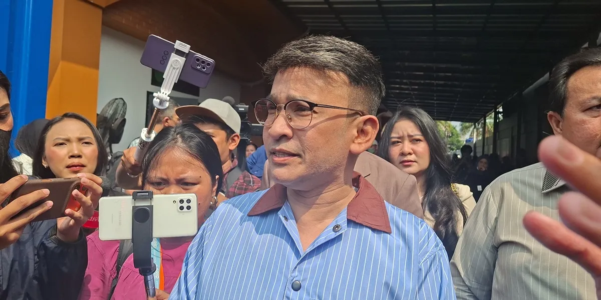 ruben onsu Ruben Onsu Absen di Sidang Mediasi, Kuasa Hukum Ungkap Jadwal Bentrok ruben onsu - ilustrasi berita Ruben Onsu Absen di Sidang Mediasi, Kuasa Hukum Ungkap Jadwal Bentrok